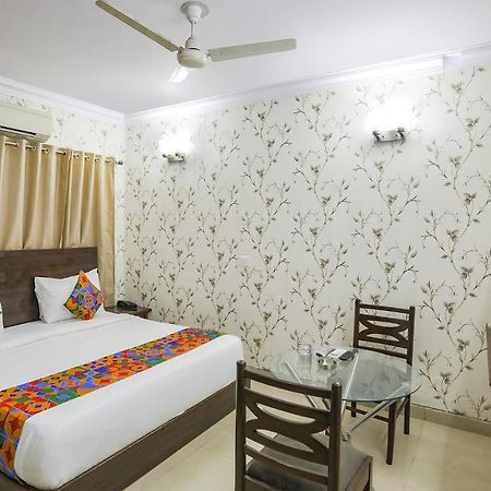 Hotel Fabexpress Jpm Harshdeep Neu-Delhi Exterior foto