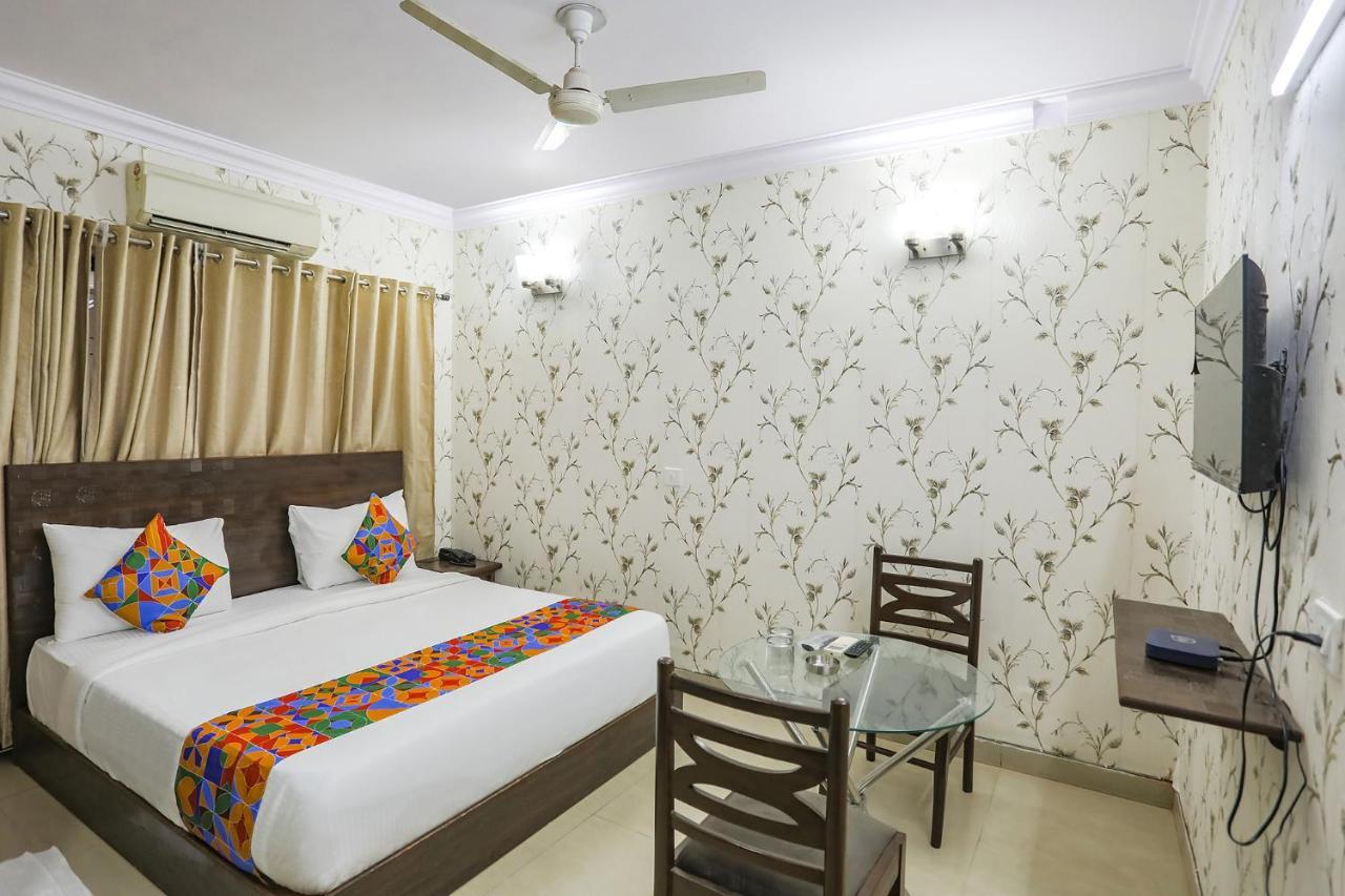 Hotel Fabexpress Jpm Harshdeep Neu-Delhi Exterior foto